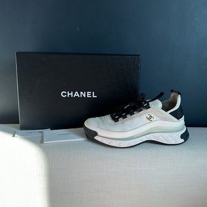 CHANEL Sneakers SZ 8.5